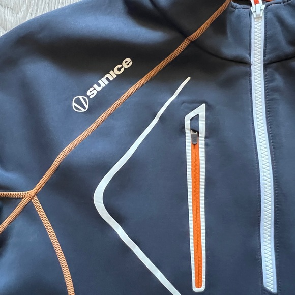 SUN ICE quarter zip pullover- Lg - Picture 2 of 4